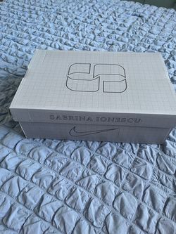 Sabrina 3 Size 10.5 Womens and 9 Mens