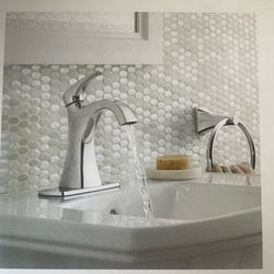 KOHLER Maxton 4 inch centerset 1-Handle Bathroom Faucet with Drain and Deck Plate