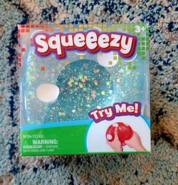 Sunny Days Squeeezy JUMBO Glitter Dice