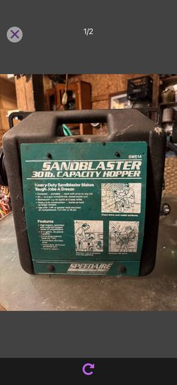 SANDBLASTER 30lb. Capacity Hopper. 