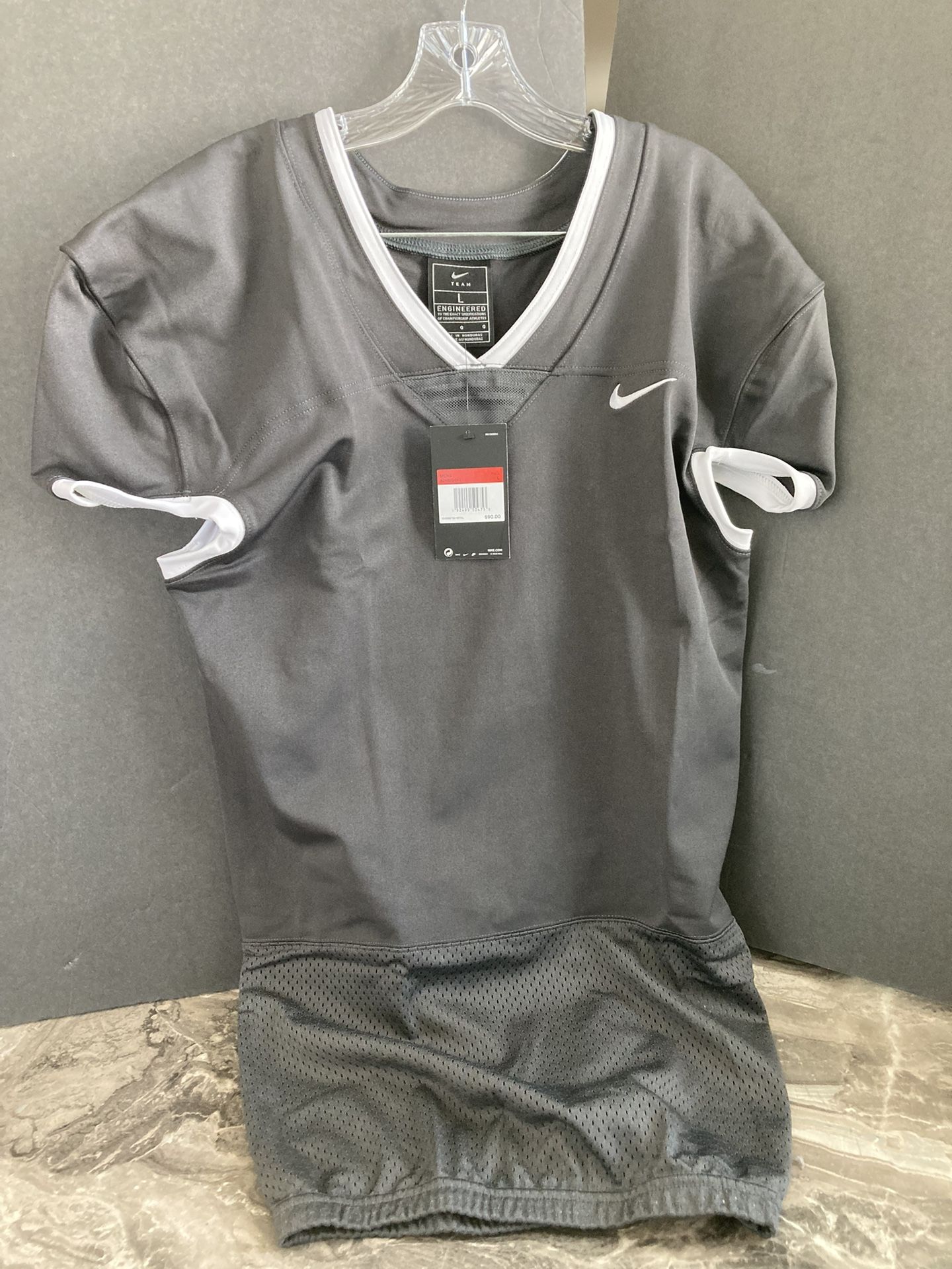 Néw mens nike vapor untouchable practice football jersey for Sale in  Jacksonville, FL - OfferUp