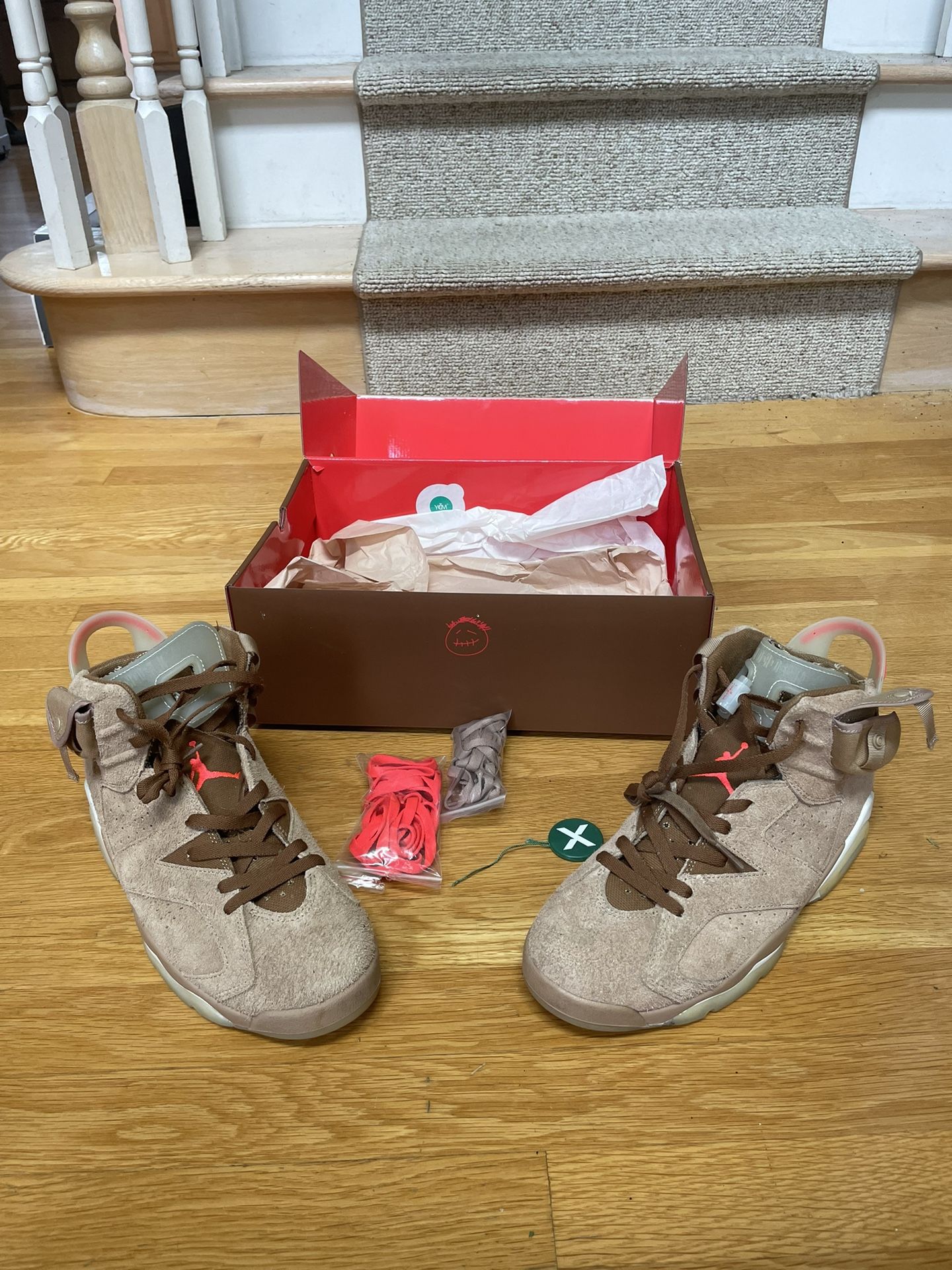 Size 10.5 - Jordan 6 Retro x Travis Scott Mid British Khaki Used