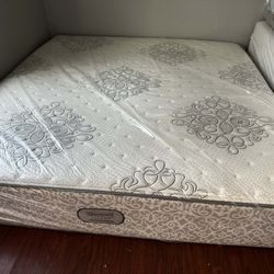 Set king sizes Mattress and box spring