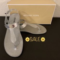 🛍SALE!!!!!!!! BEAUTIFUL MICHAEL KORS SANDALS