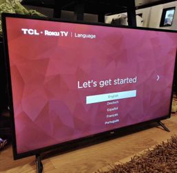32 Roku Smart TV – Great Condition – Ready to Use