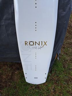 team RON1X wake board signed by team rider in 08 at silver lake in Eatonville wa. Danny Taft signed his board after taking 1st place in the event