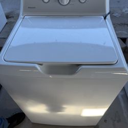 HOTPOINT - WASHER MACHINE XL IN EXCELLENT CONDITION 