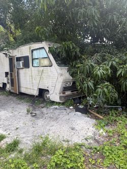 Rv.  Freeeeeeee. Call.   No tx. Llame.   Freeeeeeeeeee