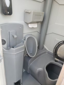 Porta Potties/Bathrooms