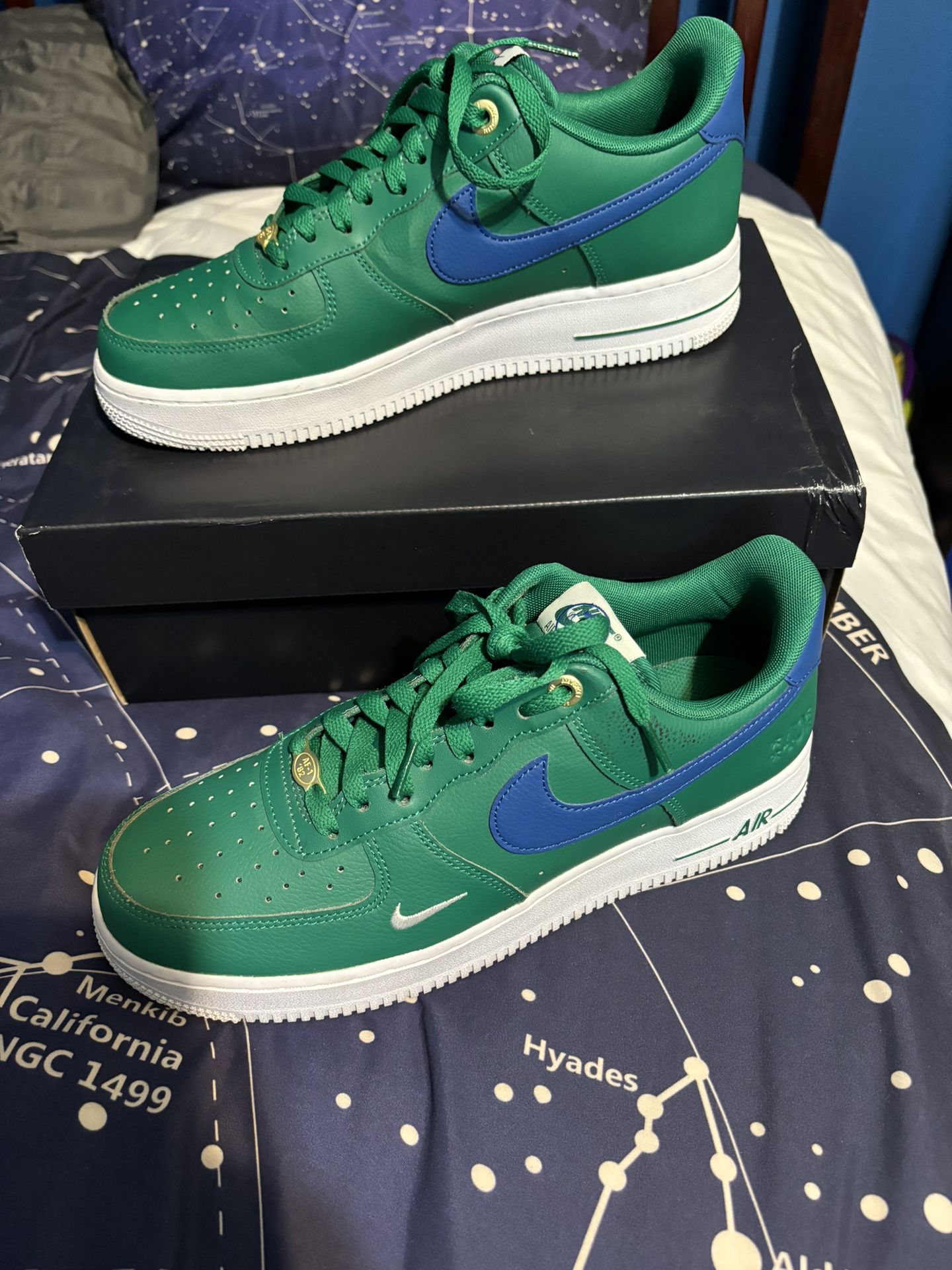 Nike Air Force 1 - Size 9.5