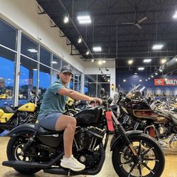 2018 Harley Davidson Iron 883 XL