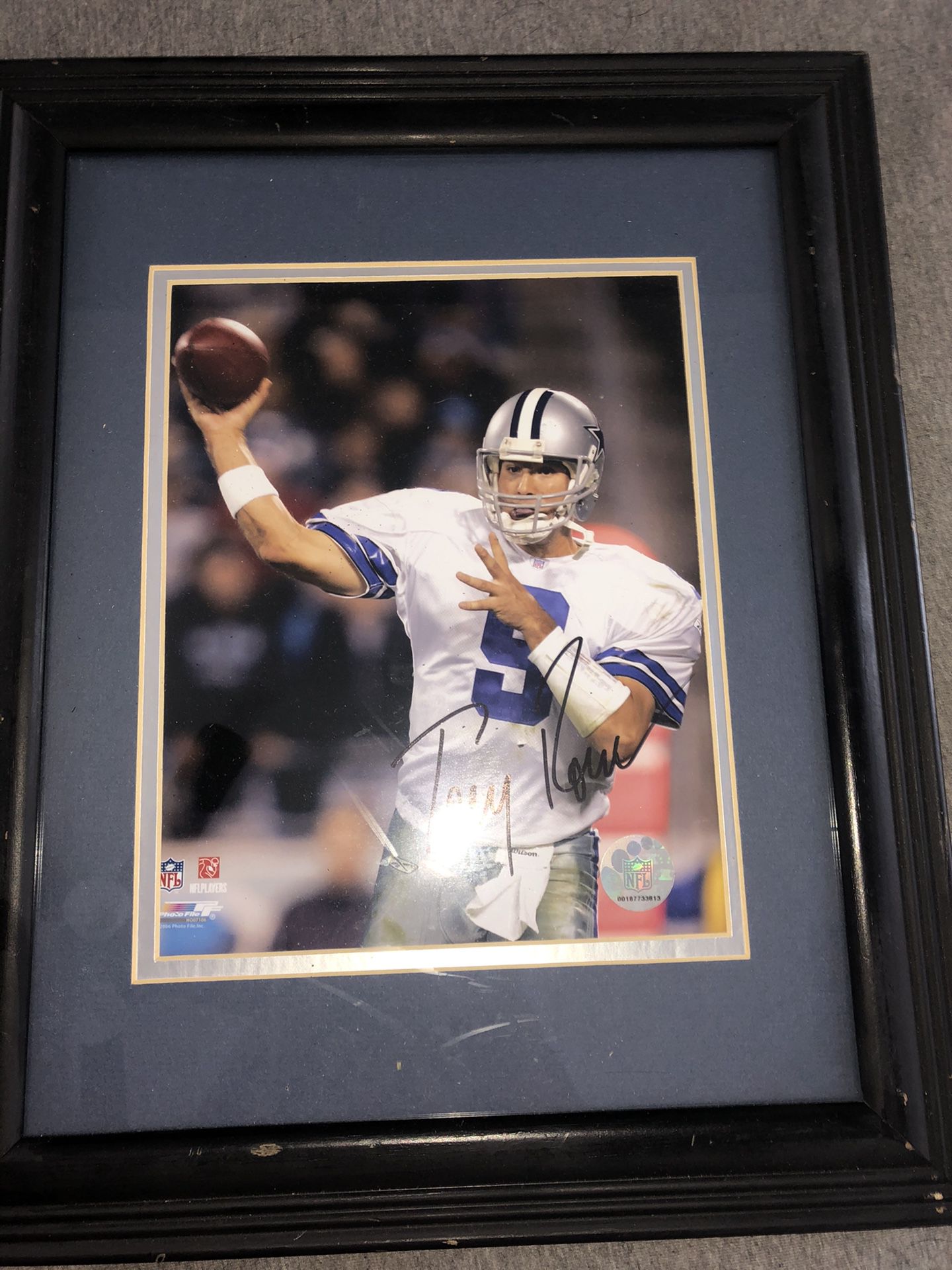 Signed tony romo picture
