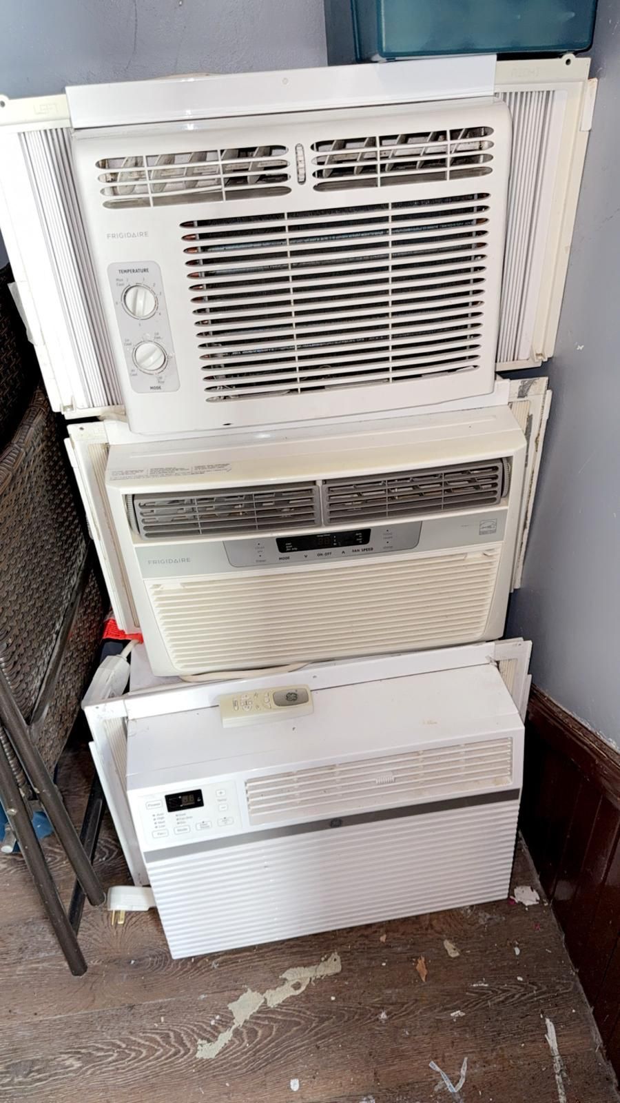 Three Air conditioner