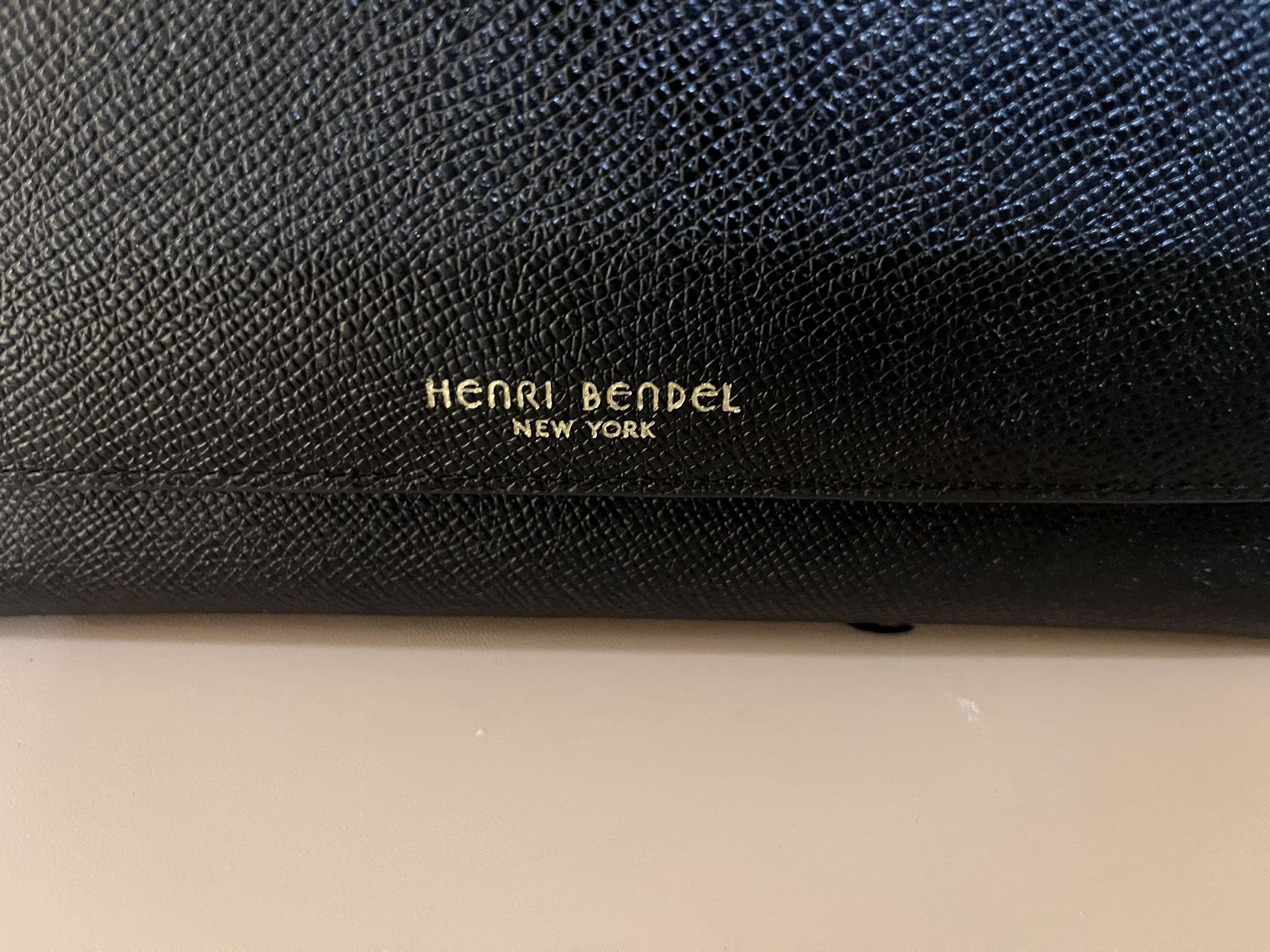 HENRI BENDEL WRISTLET CREDIT CARD 💳 