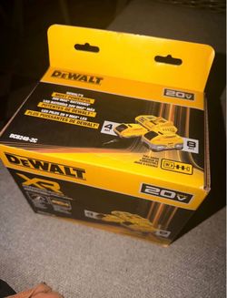 DEWALT 20V XR Lithium-Ion Starter Pack with 8.0 Ah and 4.0 Ah Battery Packs and Charger