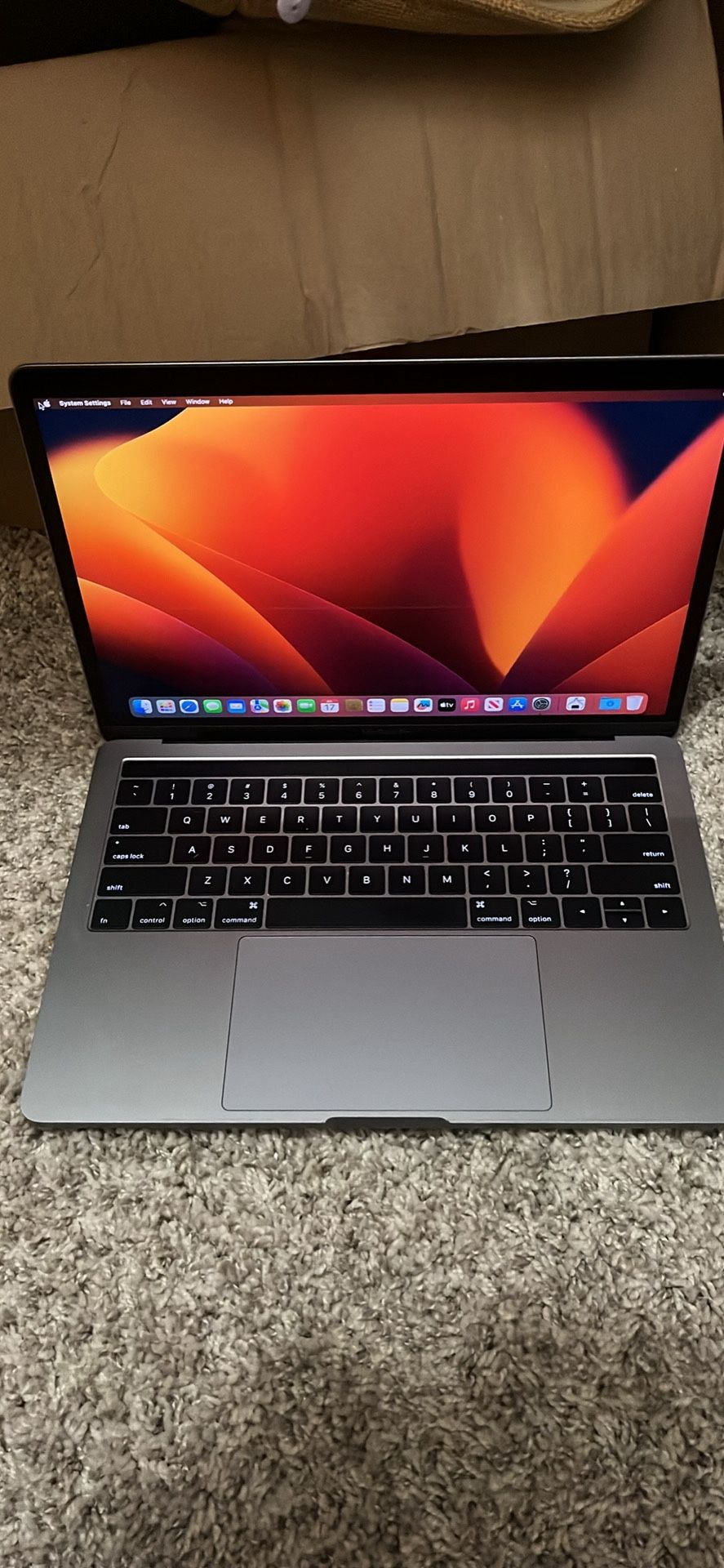 MacBook Pro 13.3 In $230.00 2017