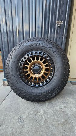 KMC ims 552 Falken wildpeak AT4w 35x11.50R17