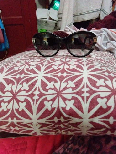 Louis Vuitton Sun Glasses