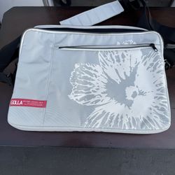 Golla slim style laptop bag.