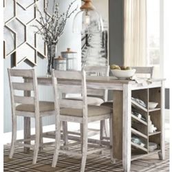 Table And Chairs 