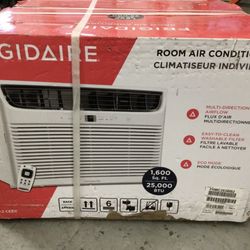 Frigidaire FHWC253WB2 25,000 BTU Window Air Conditioner