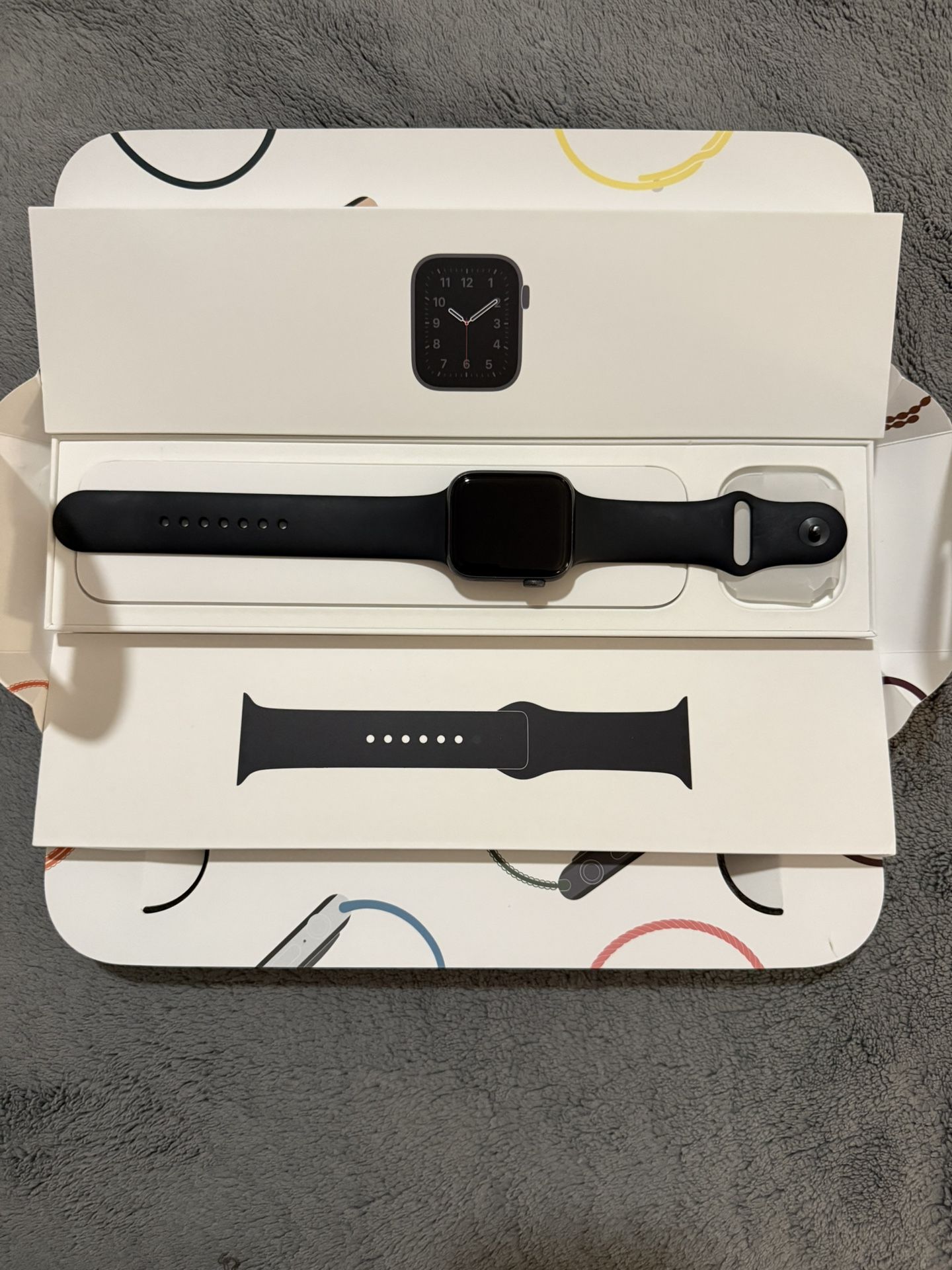 Apple Watch SE 44mm 