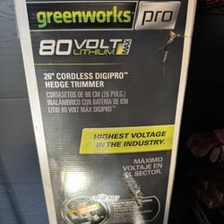 Greenworks Hedge Trimmer 