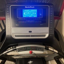 NordicTrack 700- Great Condition