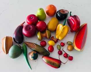 27 pieces Vintage Colored  carved wooden fruit decor