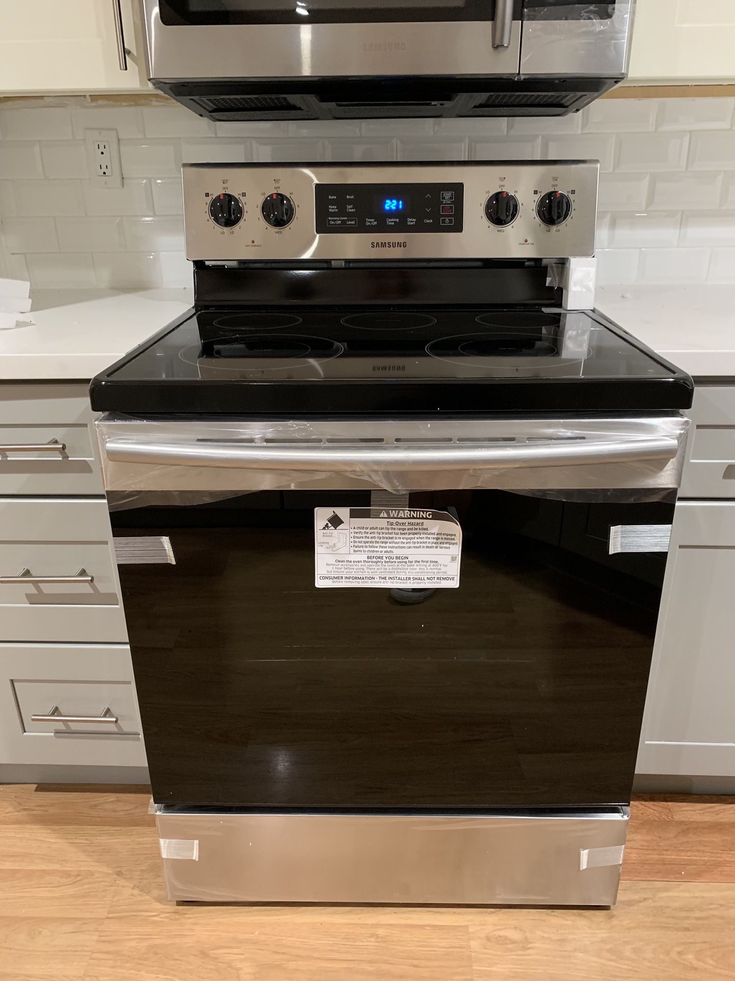 Samsung 5.9 cu Stainless Steel Electric Stove