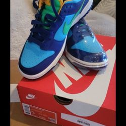 Nike dunks 5y new 