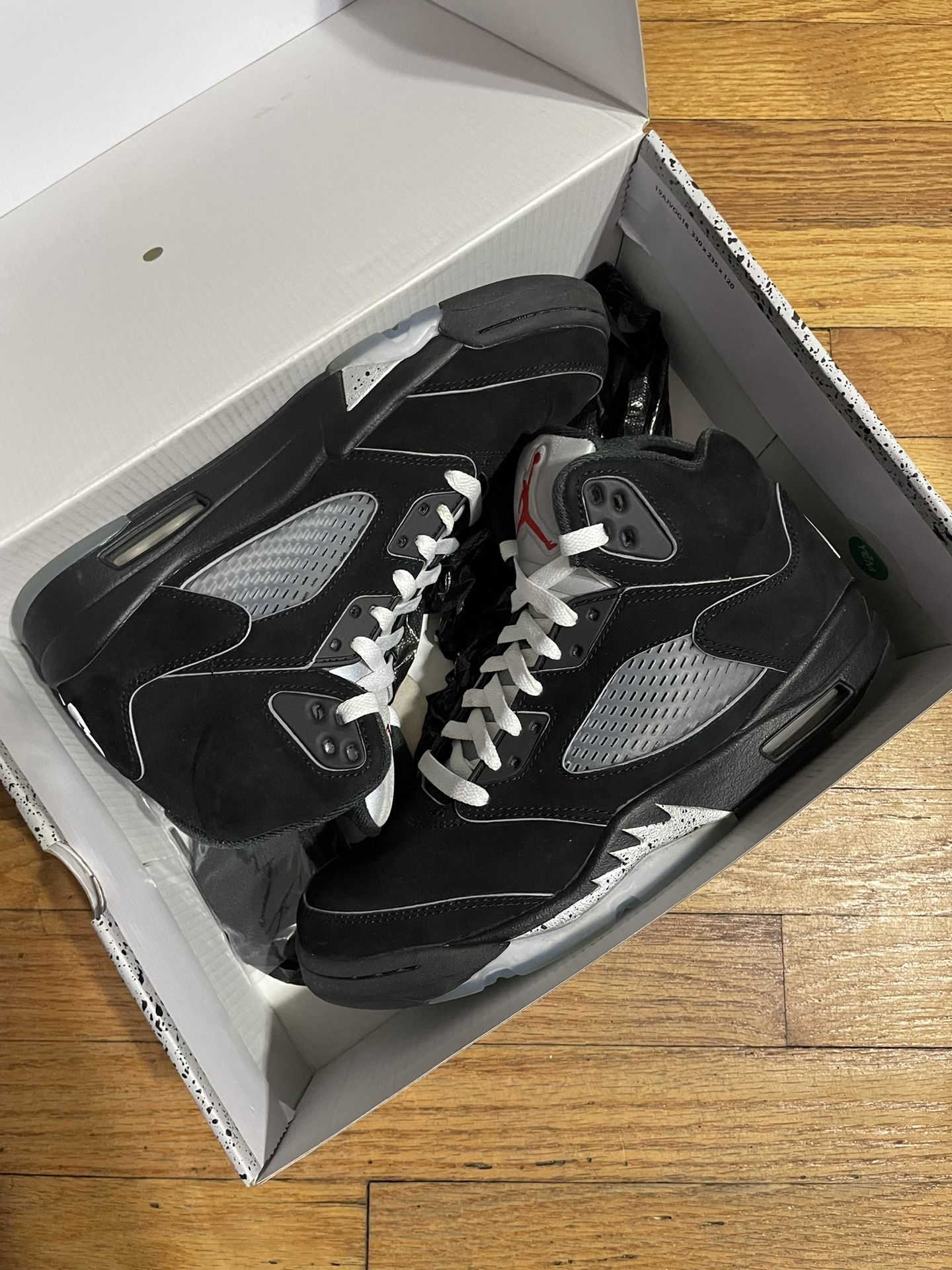 Air Jordan Retro 5 Black Metallic Reimagined Size 8