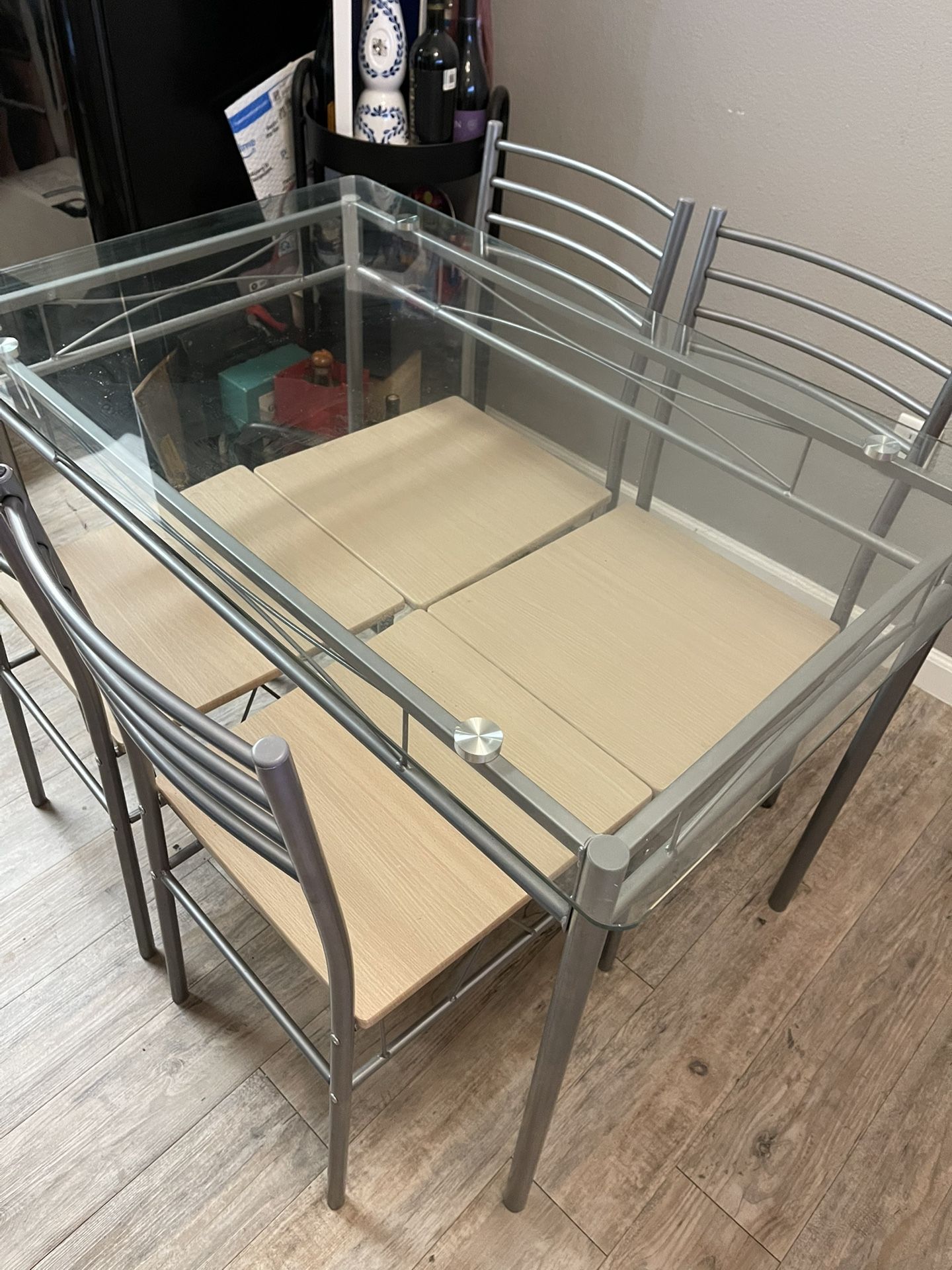 Glass dining table set