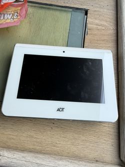 ADT Command 5” Touchscreen