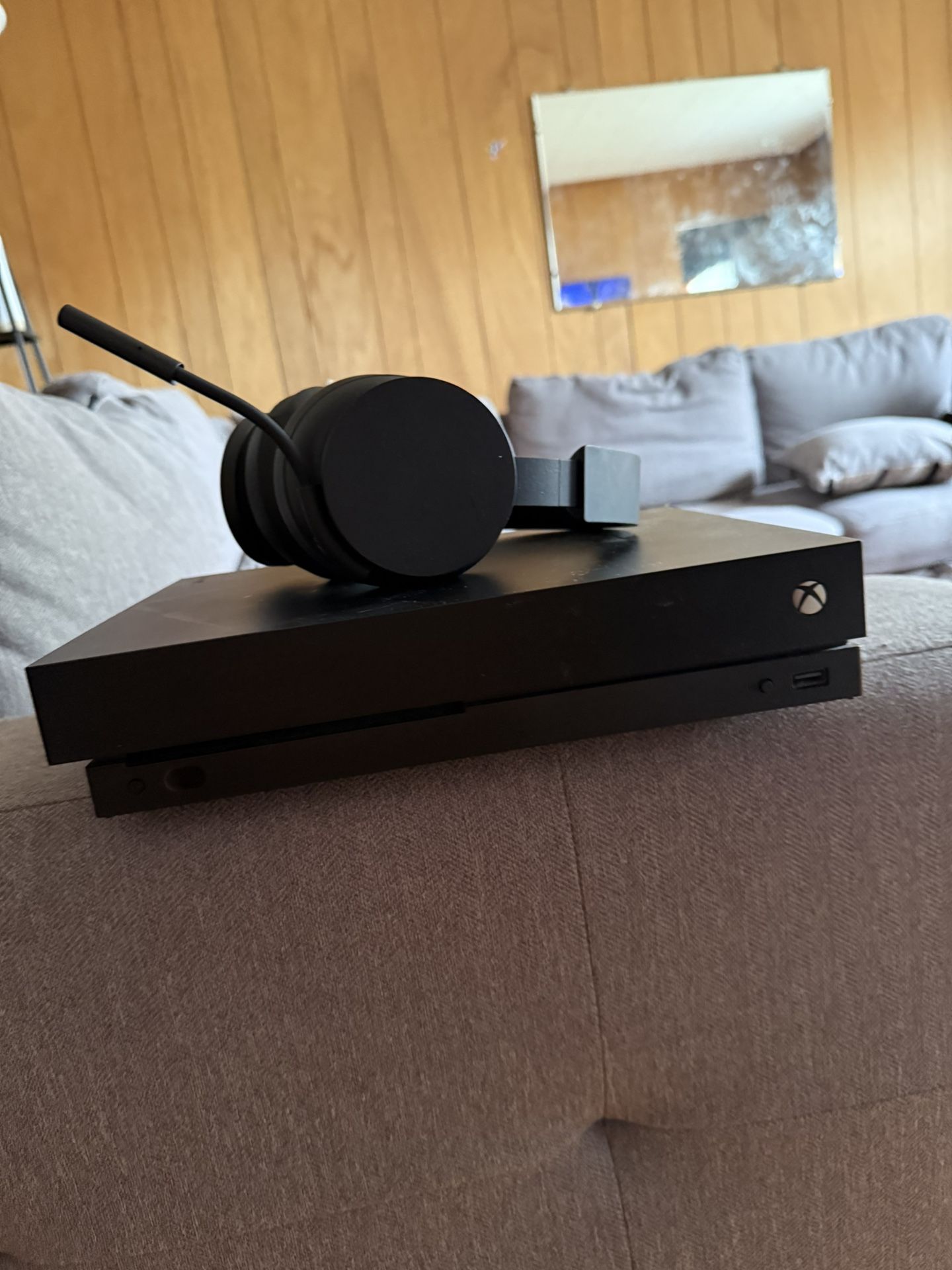 Xbox One X 1TB Console – Great Condition + Games & Headset!