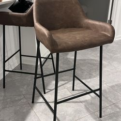 Set Of 4 Stools 