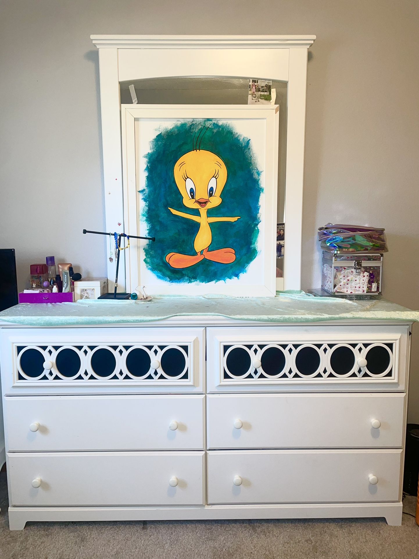 White Dresser With mirror