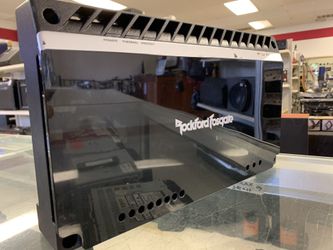 Rockfordfosgate car amp