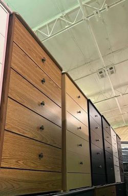 5 drawer colors available (( each