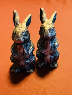 Pewter salt and pepper shaker