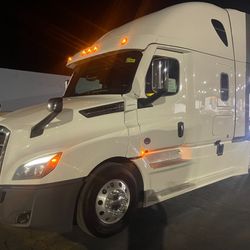 2021 Freightliner Cascadia