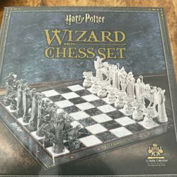 Harry Potter Chess Set 