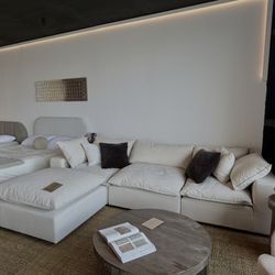 Designer Cloud Sectional – Plush Seating , Deep Comfort☁️/ Free Local Delivery 🚚 