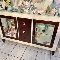 Like New Sofia Vergera Lighted Buffet 
