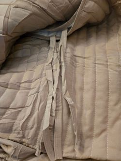 XX. Beige quilted Queen Bed-skirt