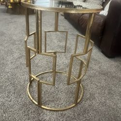 Gold Mirrored Top Side Table