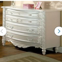 ACME PEARL 4 DRAWER DR
