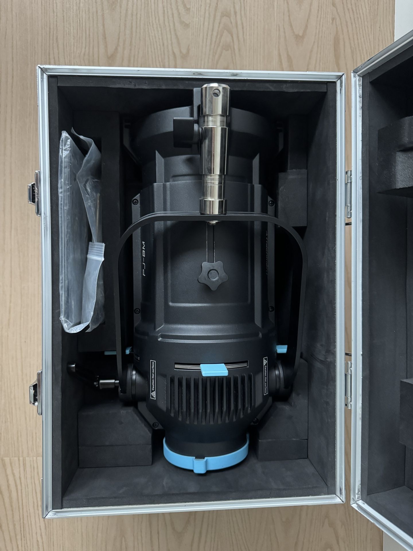 Nanlite Projection Attachment for Bowens Mount with 19° Lens