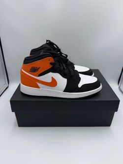 Air Jordan 1 Mid “Shattered Backboard” – Shoe Size 5Y