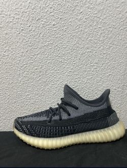 Yeezy 350 V2 Carbon